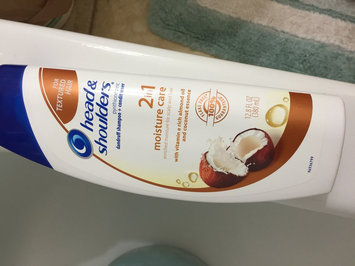 Photo of Head & Shoulders Moisture Care 2in1 Dandruff Shampoo + Conditioner uploaded by Helen N.