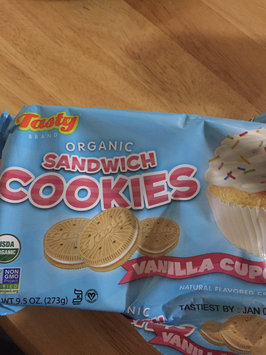 Photo of Tasty Brand Organic Sandwich Cookies Vanilla Cupcake 9.5 oz uploaded by Jennifer B.