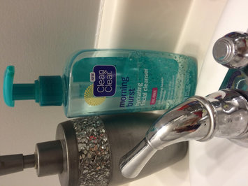 Photo of Clean & Clear® Morning Burst® Hydrating Facial Cleanser uploaded by Cailin Y.