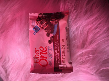 Photo of Fiber One 90 Calorie Chocolate Fudge Brownie uploaded by Kim C.