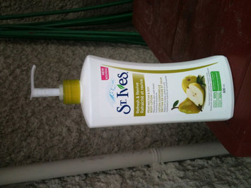 Photo of St. Ives Reviving Pear Nectar & Soy Body Lotion uploaded by Sarah G.