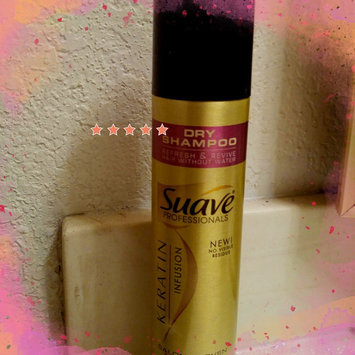 Photo of Suave® Professionals® Keratin Infusion Dry Shampoo uploaded by Shannon O.