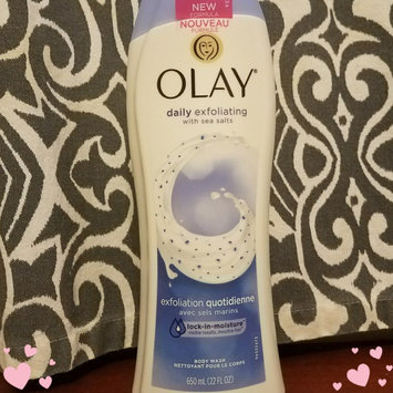 Photo of Olay Daily Exfoliating Body Wash uploaded by Amber L.
