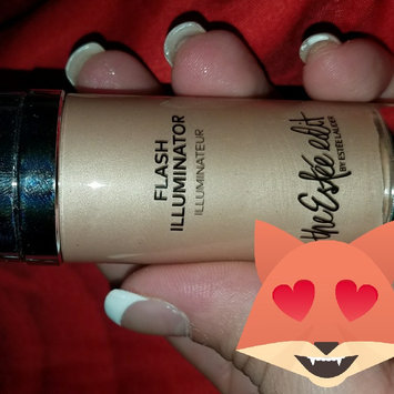 Photo of The Estée Edit by Estée Lauder Flash Illuminator uploaded by Andrea P.