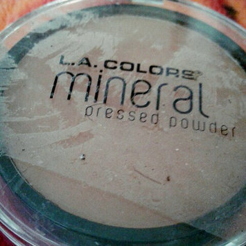Photo of L.A. Colors Mineral Pressed Powder uploaded by Amayrani L.