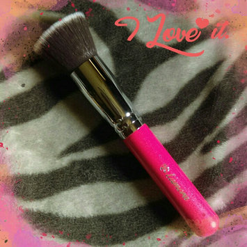 Photo of Foundation Brush Flat Top Kabuki for Face Makeup - Perfect For Blending Liquid uploaded by Brookelynne T.