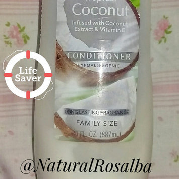 Photo of Suave® Essentials Tropical Coconut Conditioner uploaded by Rosalba M.