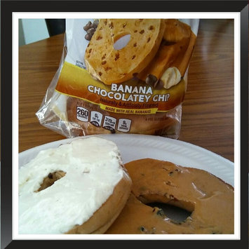Photo of Thomas' Limited Edition Banana Bread Pre-Sliced Bagels, 6 count, 19 oz uploaded by Shannon A.