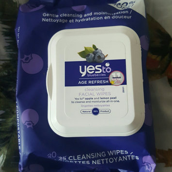 Photo of Yes To Blueberries Cleansing Facial Wipes uploaded by Jessica r.