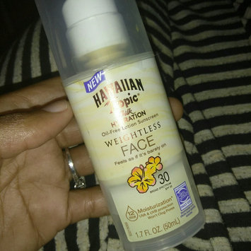 Photo of Hawaiian Tropic® Silk Hydration Weightless SPF 30 Face Sunscreen uploaded by Ashiah W.
