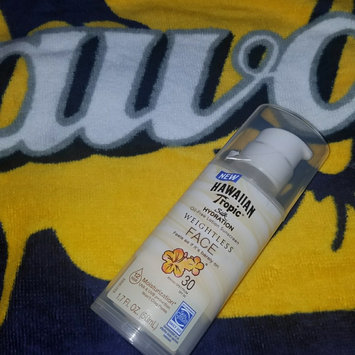 Photo of Hawaiian Tropic® Silk Hydration Weightless SPF 30 Face Sunscreen uploaded by Rachael P.