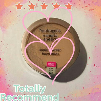 Photo of Neutrogena® Mineral Sheers Loose Powder Foundation uploaded by Hodra Vanessa S.