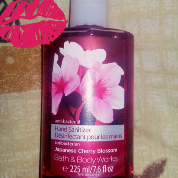 Photo of Bath & Body Works® WARM VANILLA SUGAR Gentle Foaming Hand Soap uploaded by Lissesh M.