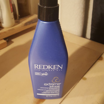 Photo of Redken Extreme Anti-Snap Leave-In Treatment For Damaged Hair uploaded by Holleen D.