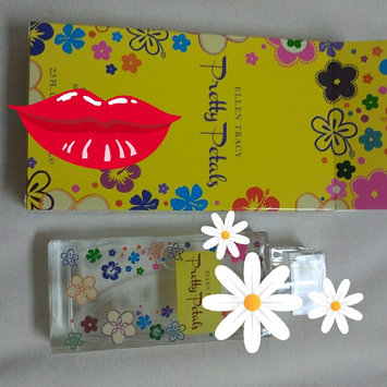 Photo of Ellen Tracy Pretty Petals 2.5 Edp Sp uploaded by Leidi R.
