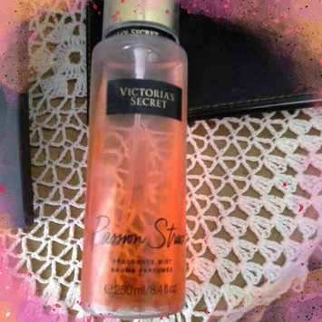 Photo of Victoria's Secret Rush Fragrance Mist uploaded by Roxana antonieta R.
