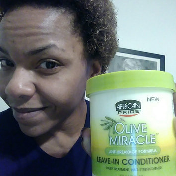 Photo of African Pride Olive Miracle Leave in Conditioner, 15 oz uploaded by Ashiah W.