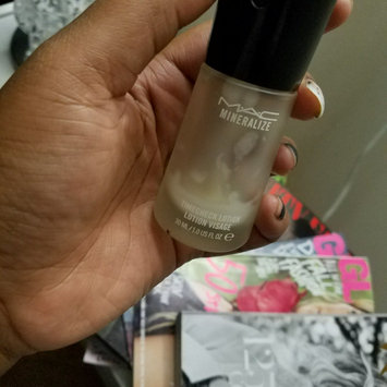 Photo of M.A.C Cosmetics Mineralize Timecheck Lotion uploaded by 🎨Jazz_theArtist💄 J.
