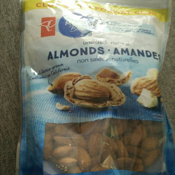 Photo of President's Choice Blue Menu Unsalted Natural Almonds uploaded by Linda C.