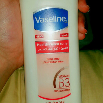 Photo of Vaseline Healthy White Lightening Visible Fairness Lotion uploaded by nina r.