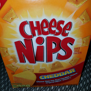 Photo of Nabisco Cheese Nips Cheddar Baked Snack Crackers uploaded by saben W.