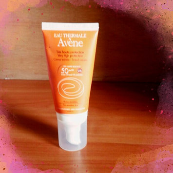 Photo of Avène Hydrating Sunscreen Lotion SPF 50+ (Face & Body) uploaded by hakima a.