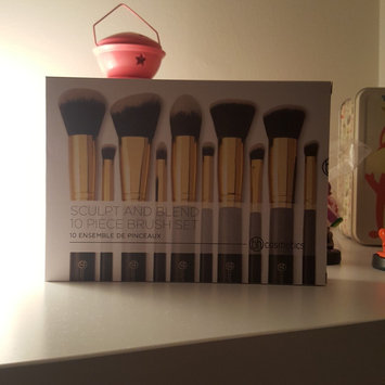 Photo of BH Cosmetics Sculpt and Blend 10 Piece Brush Set uploaded by Maria H.