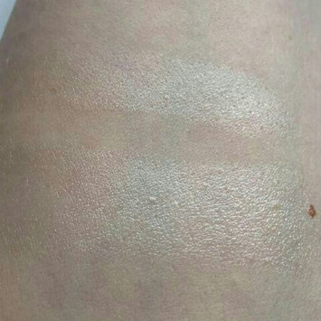 Photo of Ciate London Dewy Stix - Luminous Highlighting Balm uploaded by 🎀 👑.