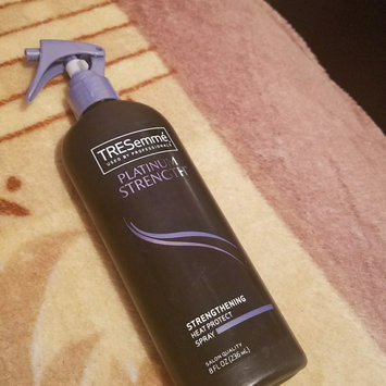 Photo of TRESemmé Platinum Strength Strengthening Heat Protect Spray uploaded by Anais T.