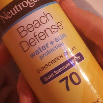 Photo of Neutrogena® Beach Defense® Water + Sun Protection Sunscreen Spray Broad Spectrum SPF 70 uploaded by Stefania M.