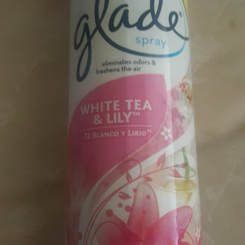 Photo of Glade White Tea & Lily Room Spray uploaded by Anita S.