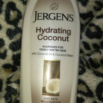 Photo of JERGENS® Hydrating Coconut Dry Skin Moisturizer uploaded by Tiphie O.