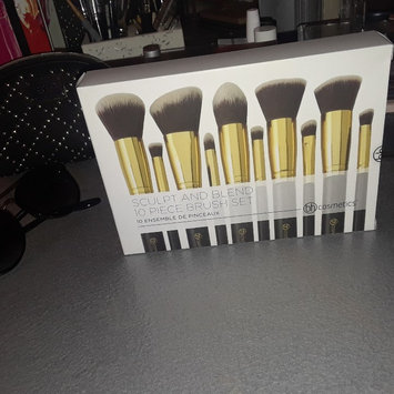 Photo uploaded to BH Cosmetics Sculpt and Blend 10 Piece Brush Set by Amanda D.