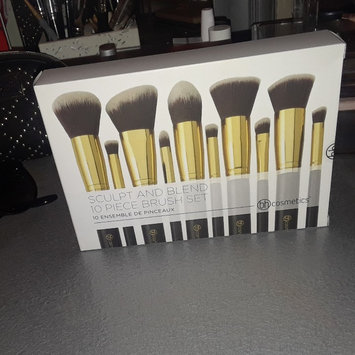 Photo of BH Cosmetics Sculpt and Blend 10 Piece Brush Set uploaded by Amanda D.