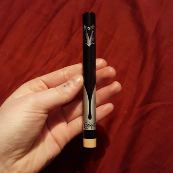 Photo of Kat Von D Lock-it Color Correcting Eyeshadow Primer uploaded by Whitney H.