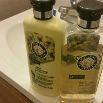 Photo of Herbal Essences Smooth Collection Shampoo uploaded by Ramonita R.