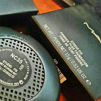Photo of M.A.C Cosmetics Studio Finish SPF 35 Concealer uploaded by Cindy O.