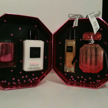Photo of Victoria's Secret Bombshell Eau De Parfum uploaded by Monica N.