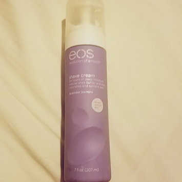Photo of eos™ Ultra Moisturizing Shave Cream Pomegranate Raspberry uploaded by Gisela Q.