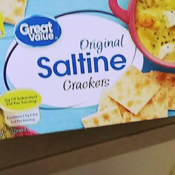 Photo of Great Value Crispy Crackers uploaded by Amanda S.