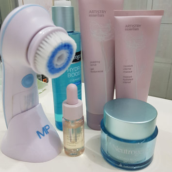 Photo of Artistry Essentials Anti-Blemish uploaded by Adrienne P.