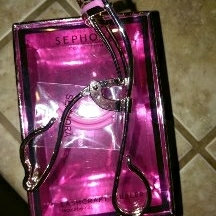 Photo of SEPHORA COLLECTION LashCraft Curler uploaded by Monica V.