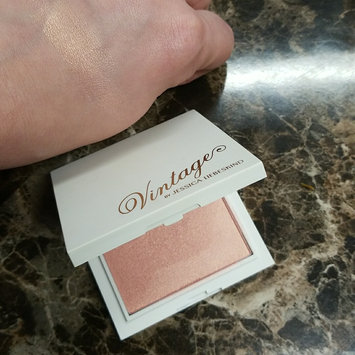 Photo of Jessica Liebeskind Illuminating Face Highlighter uploaded by Vickmarie G.