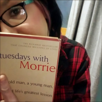 Photo of Anchor Books Tuesdays With Morrie: Old Man, a Young Man, and Life's Greatest Lesson uploaded by Wendi S.