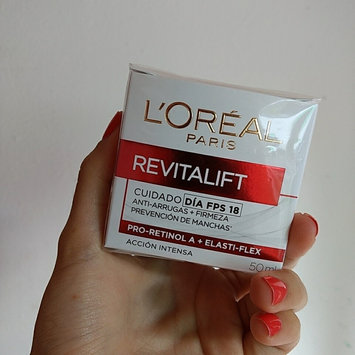 Photo of L'Oréal Paris RevitaLift Anti-Wrinkle + Firming Day Cream SPF 18 uploaded by Susana S.