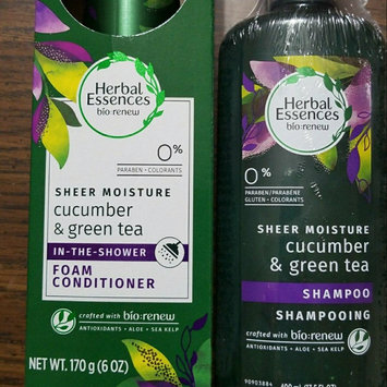 Photo of Herbal Essences Cucumber & Green Tea Foam Conditioner uploaded by Rhonda S.
