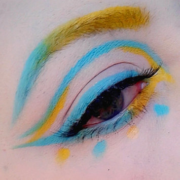Photo of MAKE UP FOR EVER 12 Flash Color Case uploaded by Dakota L.