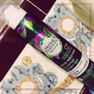Photo of Herbal Essences Cucumber & Green Tea Foam Conditioner uploaded by Jeanette C.