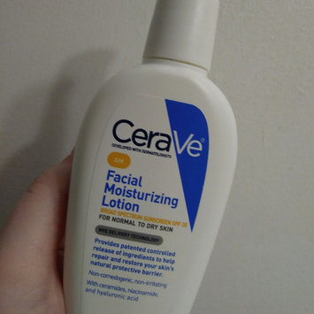 Photo of CeraVe AM Facial Moisturizing Lotion uploaded by Christina T.