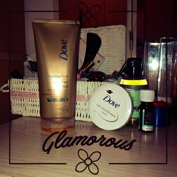 Photo of Dove Energy Glow Daily Moisturizer with Subtle Self-Tanners Medium to Dark Skin Tones uploaded by Kauthartje A.